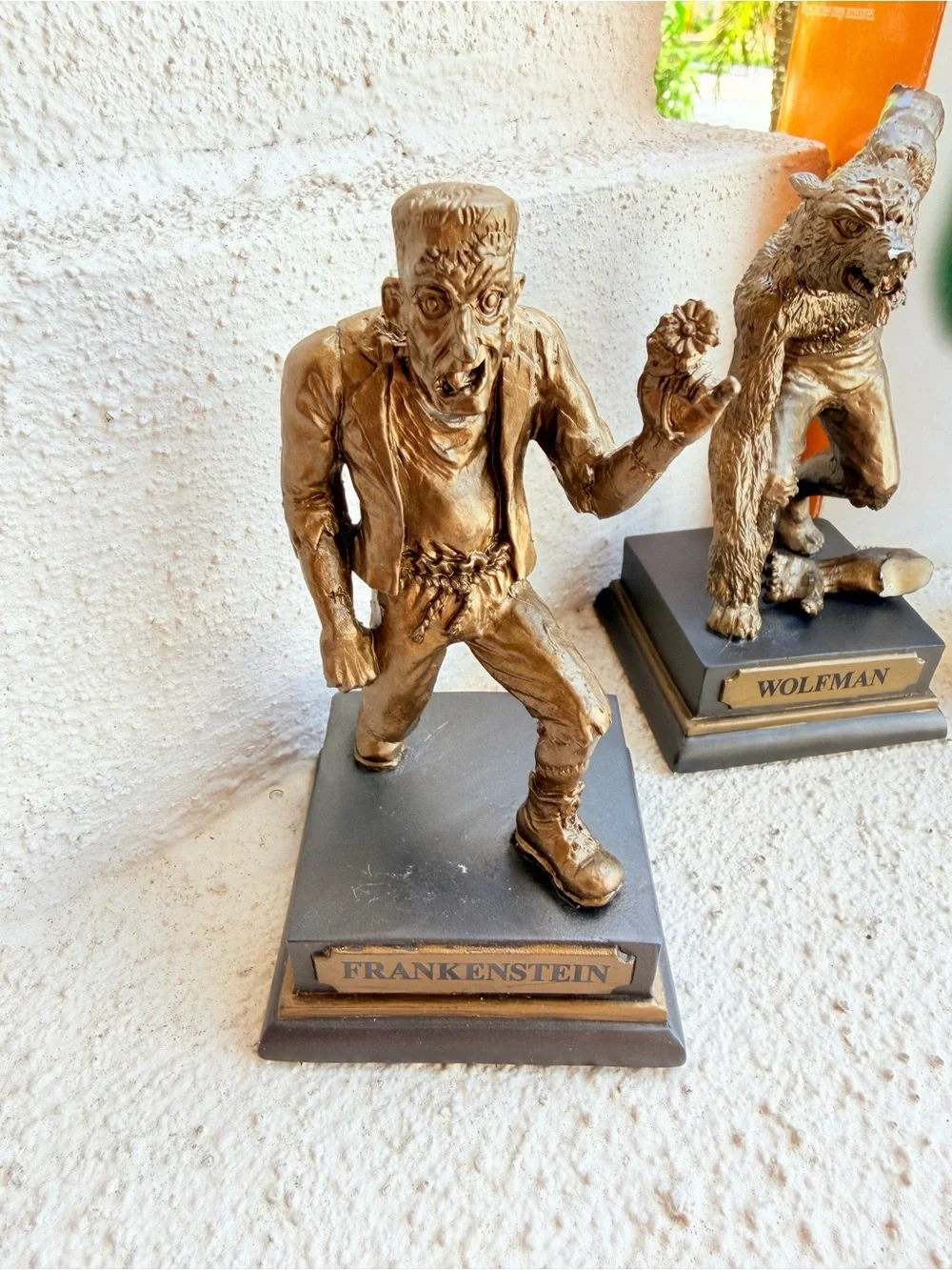 DEPT 56 HALLOWEEN VILLAGE Accessory MONSTER PARK STATUES 1 Broken